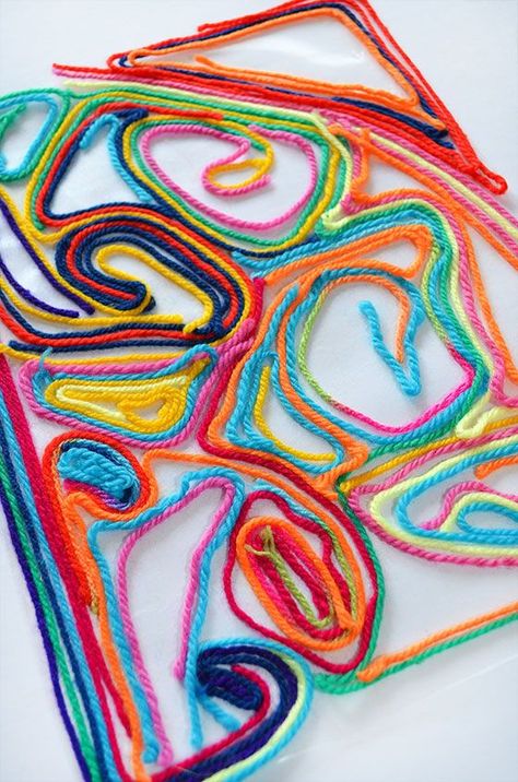 Yarn Painting. Yarn Painting Art, معرض فني, Classe D'art, Yarn Painting, Cool Art Projects, Elementary Art Projects, Homeschool Art, Jeans Diy, Camping Crafts