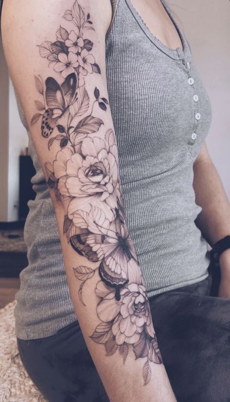 Blatt Tattoos, Feminine Tattoo Sleeves, Floral Tattoo Sleeve, Flower Tattoo Sleeve, Peonies Tattoo, Arm Tattoos For Women, Sleeve Tattoos For Women, Elegant Tattoos, Half Sleeve Tattoo