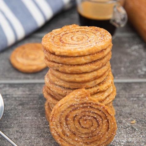 Puff Pastry Cookies, Pinwheel Cookies Recipe, Puff Pastry Snacks, Puff Pastry Recipes Dessert, Puff Pastry Pinwheels, Pastry Cookies, Pastries Recipes Dessert, Pinwheel Cookies, Puff Pastry Desserts