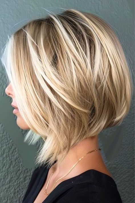 Angled Layered Bob Medium, Southern Living Hairstyles, Soft Long Bob Haircut, Short Hair Cuts Bobs, Women Over 40 Short Hair, 45 Year Old Women Hairstyles Over 40, Best Smelling Hairspray, Medium Length Haircut For Thick Hair Long Layered Short Hairstyles, Medium Short Hairstyle Women With Layers