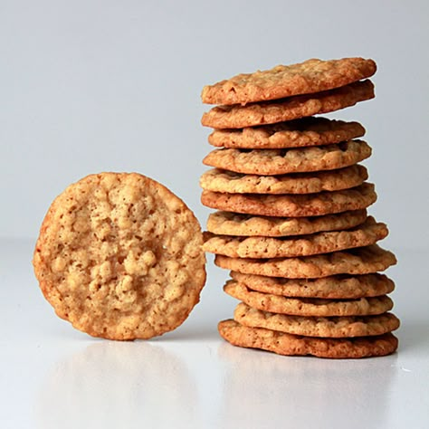 Crunchy Oatmeal Cookies, Crunchy Oatmeal, Crispy Oatmeal Cookies, Best Oatmeal Cookies, Healthy Oatmeal Cookies, Brownies Cookies, Crispy Cookies, Healthy Cookie Recipes, School Cafeteria