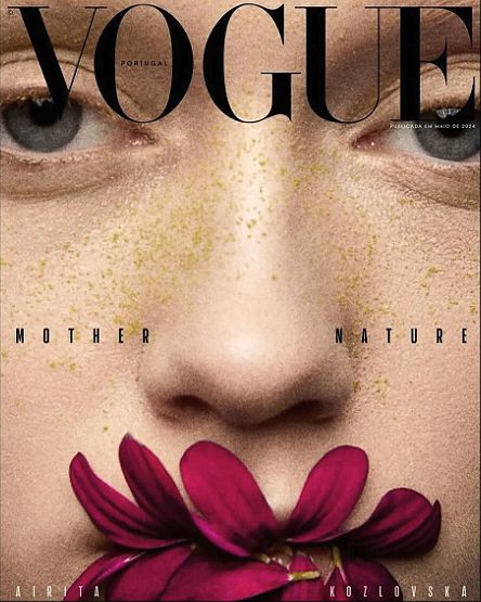 Coverjunkie | Vogue (Ukraine) - Coverjunkie Best Fashion Magazines, Magazine Cover Ideas, Vogue Portugal, Makeup Magazine, Magazine Titles, Art Journal Prompts, Vogue Magazine Covers, Jewelry Editorial, Fashion Magazine Cover