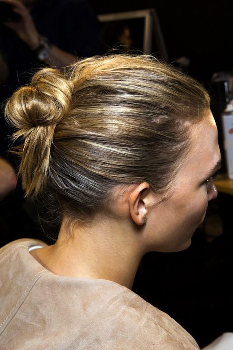 Hair Inspiration: Twisted Messy Buns | Isabel Marant F/W 2015 Arielle Vandenberg, Top Knot Hairstyles, Trending Hairstyles, Hair Envy, Messy Hairstyles, Hair Dos, Gorgeous Hair, Trendy Hairstyles, Bun Hairstyles