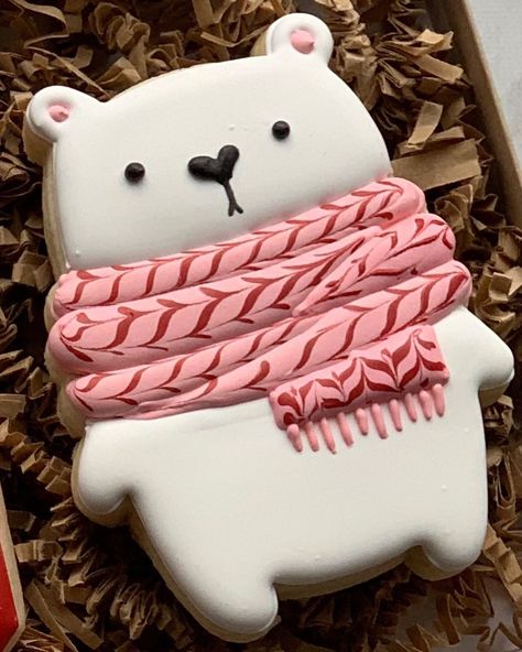 Blueberry Hill Cookie Company on Instagram: “I ❤️ you bear-y much. 😊 • #bearcookies #cutebearcookies #wintercookies #winterbearcookies #royalicingcookies #decoratedcookies…” Royal Iced Cookies, Cookie Company, Bear Cookies, Valentine Cookies, Iced Cookies, Royal Icing Cookies, Sugar Cookies Decorated, Merry Xmas, Royal Icing