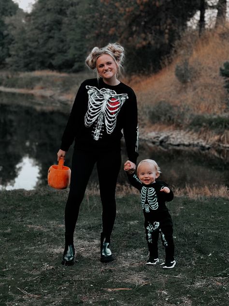 Mom And Son Halloween Costumes Scary, Momma And Son Halloween Costumes, Halloween Costume Ideas Mom And Son, Mommy And Me Costumes Baby Girl, Son And Mom Costumes, Mom And Toddler Son Halloween Costumes, Mom And Son Halloween Photoshoot, Mother Son Halloween Costumes Baby, Matching Mom And Son Halloween Costumes