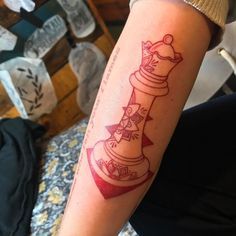 #queen #chesspiece #chesspiecetattoo #mandala S/O @ratatouille_strychnine Queen Chess Piece Tattoo, Tattoo Chess, Chess Tattoos, Chess Piece Tattoo, Chess Tattoo, Him And Her Tattoos, Ma Tattoo, Queen Chess, Queen Chess Piece