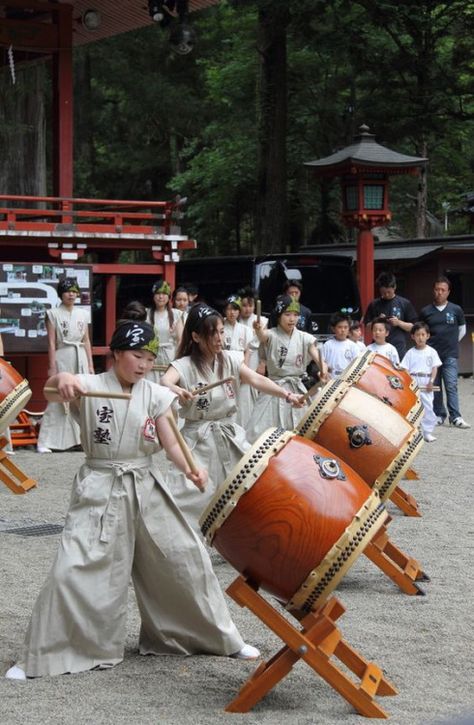 traditional-japan: “Via Pinterest ” Tochigi Japan, All About Japan, Turning Japanese, Snow Forest, Japan Culture, Japanese People, Kyushu, Scene Design, Art Japonais