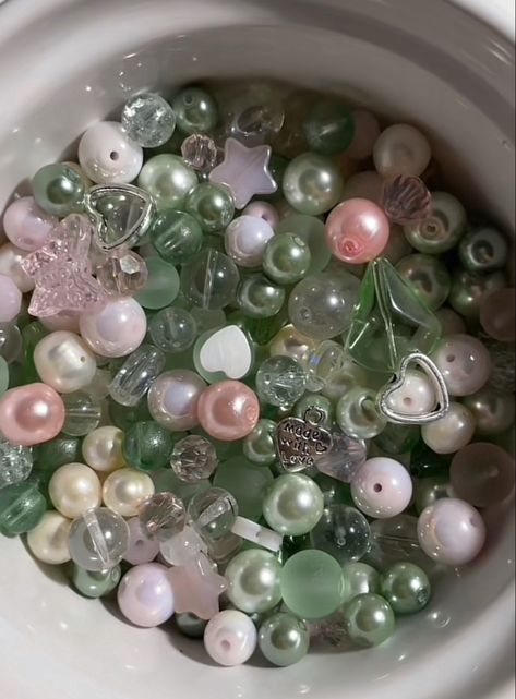 Bead Soup Bracelet, Bead Store Shops, Aesthetic Beads, Beads Aesthetic, Cute Beads, Bead Soup, Bead Collection, Pulseras Diy, Bead Charms Diy