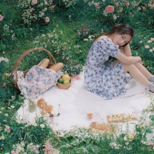 Red Velvet Joy Hello Teaser Photos 2 (HD/HQ) – K-Pop Database / dbkpop.com Comeback Pictures, Park Joy, Kpop Comeback, Redvelvet Kpop, Joy Instagram, Joy Rv, Park Sooyoung, Kpop Group, Women Artists