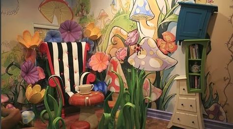 Alice In Wonderland Bedroom Decorating Ideas Alice In Wonderland Bedroom Ideas… Alice In Wonderland Bedroom, Wonderland Room, Casa Disney, Alice In Wonderland Room, Extreme Makeover Home Edition, Disney Rooms, Alice In Wonderland Theme, Decorating Themes, Disney Home