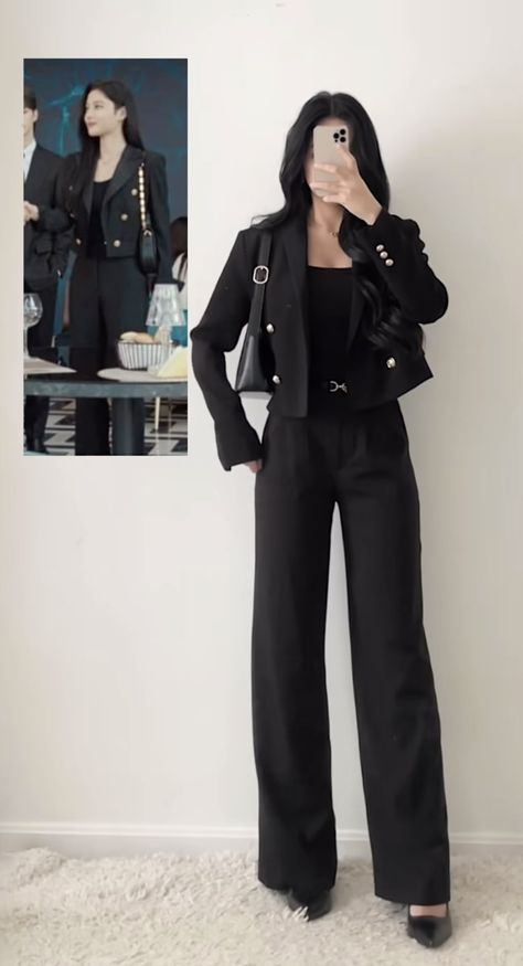 fitswithval insta Classy Casual Black Outfit, Ceo Dress Work Outfits, Asian Elegant Outfit, Korean Business Woman Outfits, Outfits Elegantes Aesthetic, Boss Women Outfits, Korean Work Outfit Business Casual, Business Formal Outfits For Women Classy, Korean Formal Outfits For Women