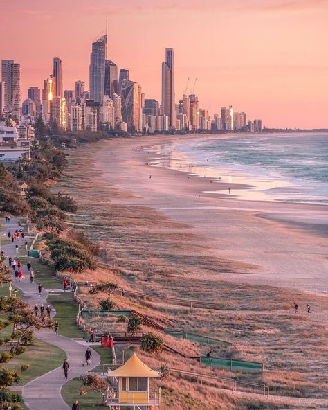 Gold Coast Beach Aesthetic, Gold Coast Holiday, Queensland Australia Aesthetic, Gold City Aesthetic, Gold Coast Australia Aesthetic, Gold Coast Aesthetic, Queensland Aesthetic, Australia Scenery, Gold Coast Beach