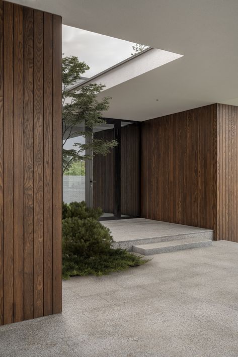 Poli House on Behance Entrance To The House, A Modern House, Modern Lake House, Chalet Design, Interior Design Photography, House Photography, Concrete House, Entrance Design, Private House