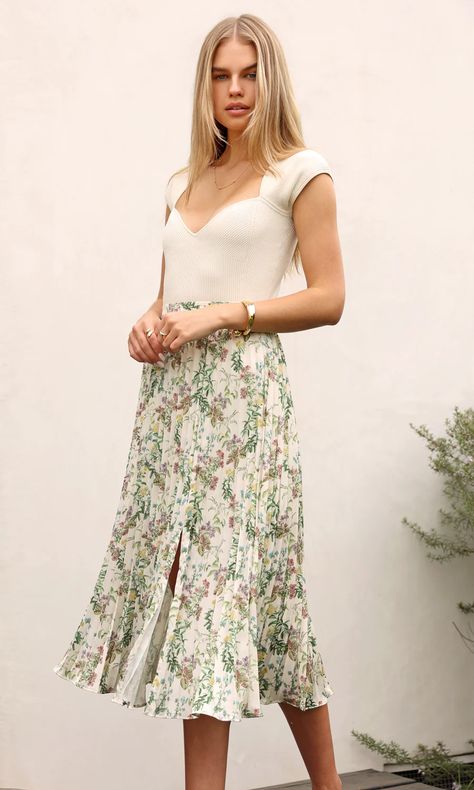 Floral midi skirt outfit