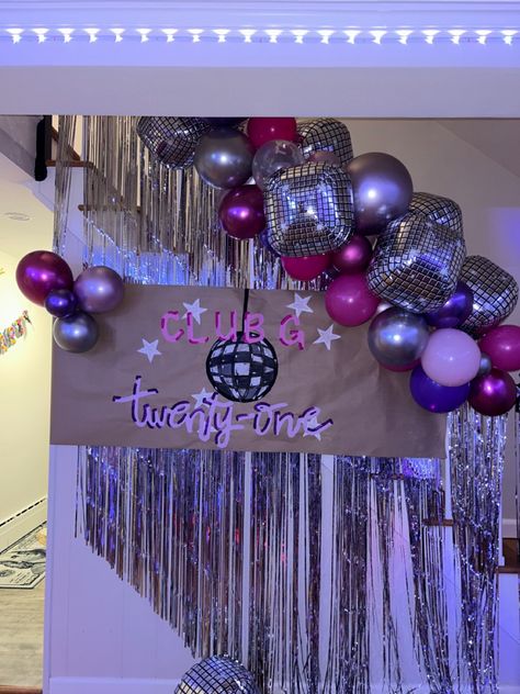 00s Theme Party Decorations, 2000s Disco Party, Euphoria 21st Birthday, 21 Disco Party, Purple Disco Birthday Party, 21st Birthday Ideas Disco, Disco 21st Birthday Party, Y2k 21st Birthday Party, Y2k Birthday Party Theme Decoration