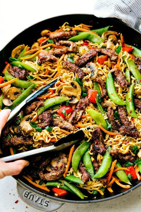 Garlic Beef And Veggie Ramen, Veggie Ramen, Ramen Noodle Recipe, Sugar Snap Pea Recipe, Snap Peas Recipe, Healthy Asian, Garlic Beef, Mapo Tofu, Noodle Recipe