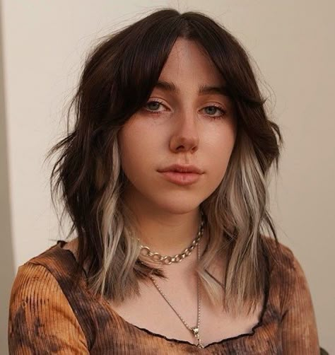 Lob Bob, Peekaboo Hair Colors, Color Block Hair, Haircut Idea, Curtain Bangs Short Hair, Haircut Bob, Curtain Bangs Short, Bangs Short Hair, Hair Color Underneath