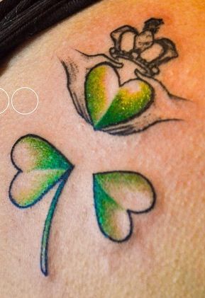 Ancestry Tattoo, Tats Designs, Irish Sleeve Tattoo, Irish Claddagh Tattoo, Daschund Tattoo, Claddagh Tattoo, Shamrock Tattoo, Celtic Tattoo Symbols, Charm Tattoo