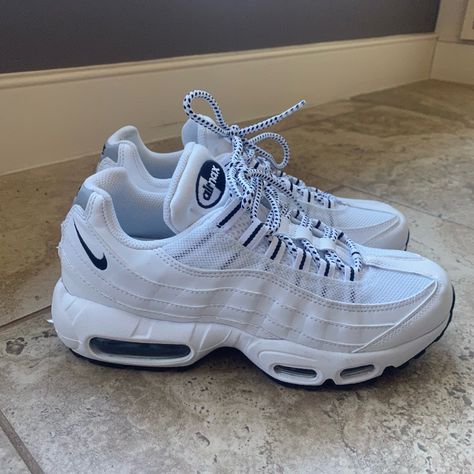 Launched In 2015, The Air Max ‘95 In White & Black Are A Classic Nike Sneaker Giving 90s Vibes Worn By Celebrities Like Bella Hadid (Shown Wearing In Pictures) Worn 1x- The Shoes Are Brand New With No Signs Of Wear Except Slight Marking On Bottom Sole Of Shoe. Pictures Are Accurate With No Smudges Or Markings On The White Shoe Itself Mens Size 6=Women’s Size 7.5 90s Shoes Sneakers, Nike Tn Shoes, Nike Air Max 90 Outfit, Black Shoes Outfit, Air Max 95 White, Shoe Pictures, Nike 95, Nike Airmax 95, Nike Clothes Mens