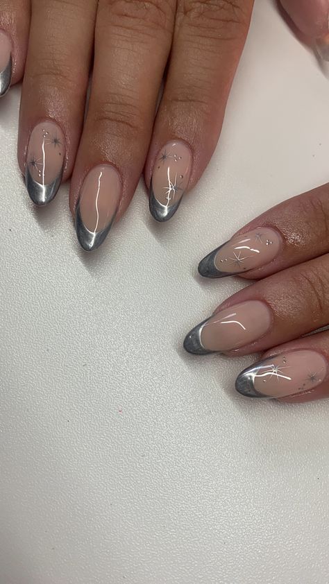 Silver French Tip Nails Almond, Short Almond Nails Designs Simple, Nye Nails 2023, Silver Aura Nails, January Nail Inspo 2024, New Year Nails Design 2024, New Years Nails Almond, Silver Almond Nails, Chrome Design Nails