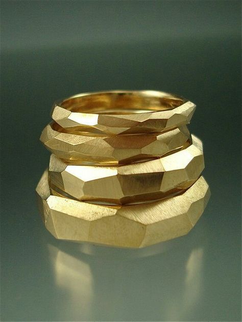 Contemporary Jewelry, Ring Verlobung, Ring Set, Ring Sets, Jewelry Inspiration, Beautiful Jewelry, Jewelry Box, Gold Jewelry, Gold Rings