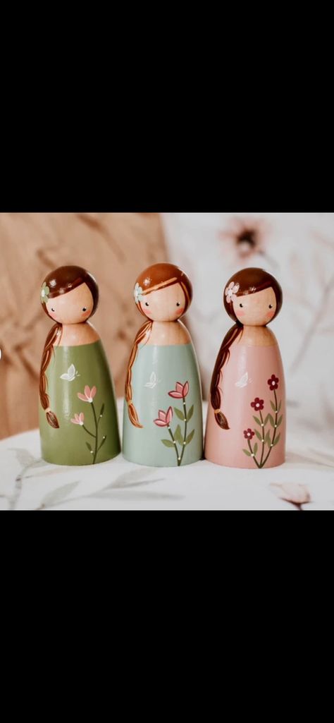 Matryoshka Doll Art, Pretty Pegs, Matryoshka Doll, Doll Art, Peg Dolls, Clothes Pins, Craft Ideas, Dolls, Embroidery