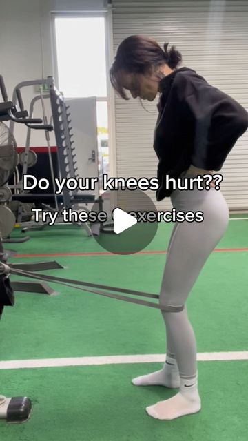 Exercise With Knee Injury, Workout For Knee Strength, Physio Exercises For Knees, Strengthing Knees Exercise, Exercise For Knees, Tight Knee Stretches, Knee Pt Exercises, Stiff Knees Exercise, Exercises For Knee Pain Relief