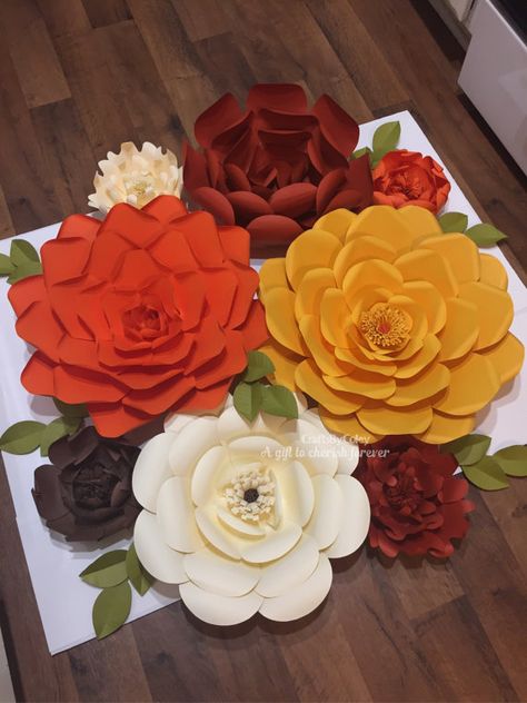 12 Ways to Decorate Your Walls for Fall - Dekorasi Halloween, Wedding Flower Girl Basket, Autumn Paper, Fall Wall Decor, Large Paper Flowers, Paper Flower Backdrop, Giant Paper Flowers, Paper Flower Tutorial, Baby Shower Fall