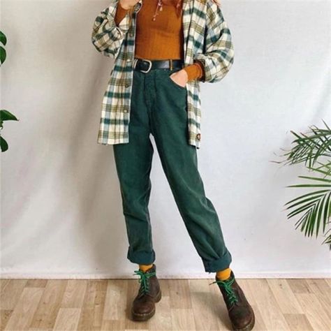 ac5dab2e99eee9cf9ec672e383691302desc51909886ri Celana Fashion, Look Grunge, Hip Hop Pants, Harem Trousers, Indie Outfits, Mode Inspo, Loose Pants, Grunge Style, Look Vintage