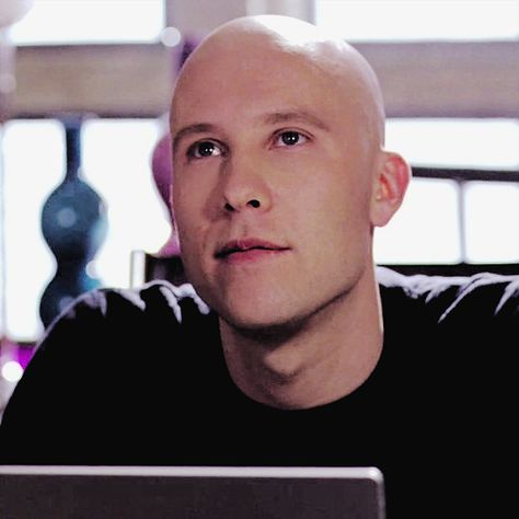 Lex Luthor Smallville, Carol Core, Funny Roast, Chloe Sullivan, Lex Luther, Michael Rosenbaum, Funny Roasts, Dc World, Revenge Of The Fallen