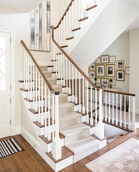 Jackson & LeRoy on Instagram: “Trim white balusters with natural wood handrails and stair treads maintain this homes timelessness.⁠⠀ ⁠⠀ interior design by…” White Balusters, White Banister, Wood Railings For Stairs, Dutch Doors Exterior, Interior Stair Railing, Wood Handrail, White Stairs, Oak Stairs, Wood Railing