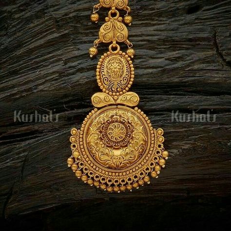 Gold Mangtika, Mang Tika, Trendy Jewellery, Indian Wedding Jewelry Sets, Bengali Bride, Antique Gold Jewelry Indian, Gold Earrings Wedding, Gold Mangalsutra Designs, Jewelry Set Design