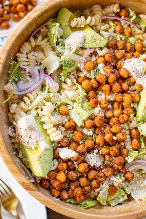 Nutritious Pasta Salad, High Fiber Pasta Salad, Not Boring Salads, Sour Cream Pasta Salad, Summer Dinner Ideas Vegetarian, Dinner Inspo Ideas, Healthy Dinner Recipes Dairy Free, Romaine Recipes, Vegetarian Pasta Salad Recipes