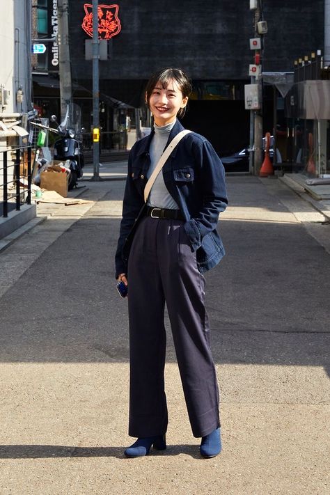 Neo Noir Fashion, Korea 90s Fashion, Japan Women Fashion, Japanese Street Fashion Women, Japan Street Style Women, Japanese Womens Fashion, Street Fashion 2023, 90s Japan Fashion, Seoul Street Style