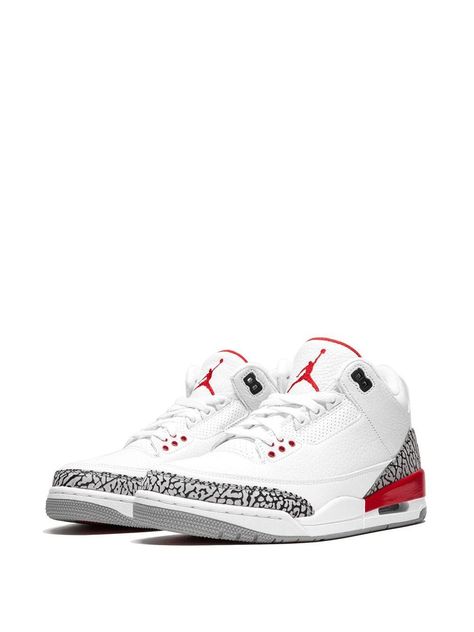 Air Jordan 3 Retro Ss20 | Farfetch.com Tenis Retro, Air Jordan Retro 3, Zapatillas Jordan Retro, Jordan Retro 3, Gentlemen Wear, Retro 3, White Cement, Ni Idea, Metallic Sneakers