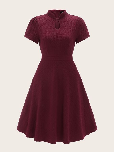 Dress Colour Combination, Vintage Flare Dress, Cheryl Style, Mandarin Collar Dress, Vintage Clothing Boutique, Retro Pin Up, Moda Chic, Vintage Flare, Textured Dress