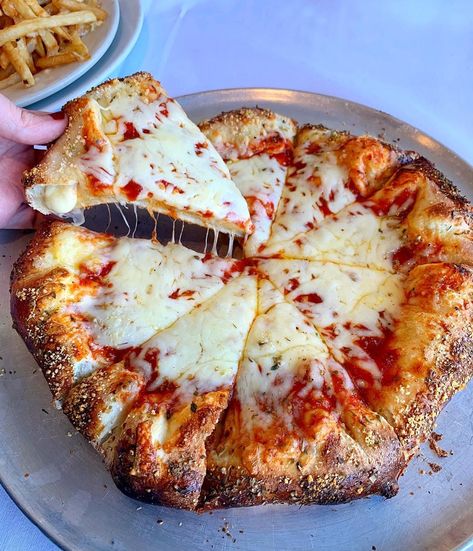 New York Food Sharings on Instagram: “CHEESY STUFFED CRUST PIZZA🍕🧀 #kosher ! Heaven🥺🥺🥺 @elite.cafeny ✨✨ Who’s ready for a slice? #nyfoodsharings” Pizza With Cheese Crust, Pizza Stuffed Crust, Cheese Stuffed Crust Pizza, Food Polls, Stuffed Crust Pizza, Cheese Crust Pizza, Best Freeze Dried Food, Stuffed Crust, Ny Food