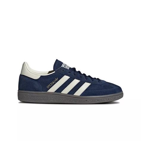 The Premium Suede Upper Is Accented With Contrast Stitching For A Pop Of Modern Elegance While The T-Toe Design Keeps The Look Rooted In The Past. Blue Sambas, Blue Shoes Men, 22 Birthday, Adidas Originals Shoes, Back To School Shoes, Handball Spezial, Digital Closet, Cute Nike Shoes, Cute Nikes