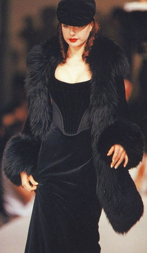 Vivian’s Westwood, Vivienne Westwood Vintage Runway, Vivienne Westwood Fur Coat, Vivienne Westwood Dress Black, Vivienne Westwood Runway 90s, Vintage Vivienne Westwood Dress, Vivienne Westwood 90s, Vivienne Westwood Catwalk, 90s Vivienne Westwood