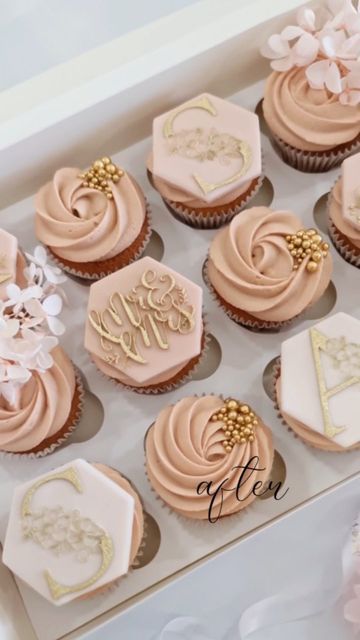 Vow Renewal Cupcakes, Blush Cupcakes Wedding, Rose Gold Wedding Cupcakes, Boho Wedding Cupcakes Ideas, Nikkah Cupcakes, Mini Cupcake Designs, Boho Cupcakes Wedding, Wedding Cupcakes Pink, Engagement Cupcake Ideas