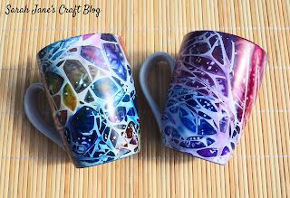 Plastic Wrap Alcohol Ink on Mugs Alcohol Cups, Alcohol Ink Glass, Painted Coffee Mugs, Alcohol Ink Crafts, Ink Crafts, Art Supply Stores, Alcohol Ink Painting, Diy Tumblers, Alcohol Ink Art