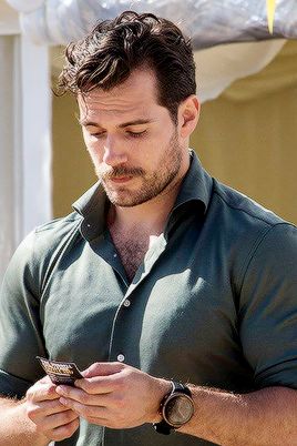 Henry Cavill Hair, Charles Brandon, Love Henry, Male Actors, The Perfect Guy, Man Of Steel, Hot Actors, British Actors, Henry Cavill