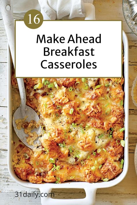 Whether it's brunch season or simply a hectic morning, make ahead breakfast casseroles are the perfect solution to feed your hungry people! Breakfast Potluck, Make Ahead Brunch Recipes, Beautiful Brunch, Thanksgiving Brunch, Make Ahead Breakfast Casserole, Thanksgiving Breakfast, Breakfast Yummy, Breakfast For A Crowd, Brunch Casserole