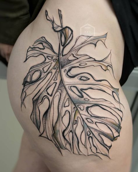 Cool Leaf Tattoo, Hip Buttocks Tattoos Women, Tattoo Designs Plants, Botanical Stomach Tattoo, Monstera Tattoo Thigh, Monstera Leg Tattoo, Monstera Back Tattoo, Leaf Tattoo Thigh, Monsters Leaf Tattoo