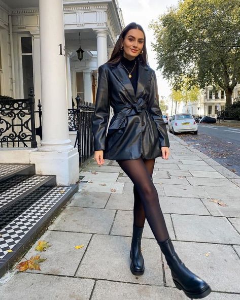 Outfits With Fishnets, How To Style Tights, Fishnet Stockings Outfit, Fish Net Tights Outfit, Blazer Boots, Leather Dress Outfit, Fishnet Outfit, Classy Fall Outfits, Sheer Leggings