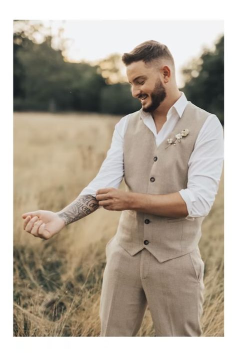 Casual Groomsmen Attire, Boho Wedding Groom, Outfit With Vest, Casual Groomsmen, Casual Groom Attire, Casual Grooms, Wedding Vest, Casual Wedding Attire, Mens Wedding Attire