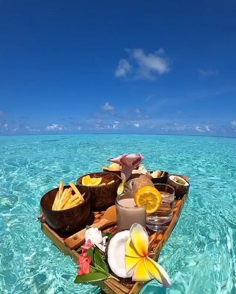 Journey Overload on Instagram: “Picnic in the beautiful crystal clear waters of the Maldives.😍 Who would you travel here with?👇 📹 by @maldivestribes . Follow…” Maldives Food, Maldives Things To Do, Maldives Island, Maldives Travel, Always Hungry, Destination Voyage, Beautiful Places In The World, Crystal Clear Water, Tropical Islands