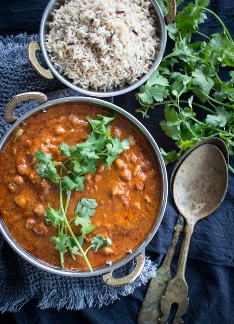 Butter Chicken Chickpea Curry -(Nourishing) Well Nourished Chicken Chickpea Curry, Chicken And Chickpea Curry, Chickpea Chicken, Family Meals Kid Friendly, Chicken Makhani, Healthy Main Meals, Chicken Chickpea, Freezable Meals, Easy Foods