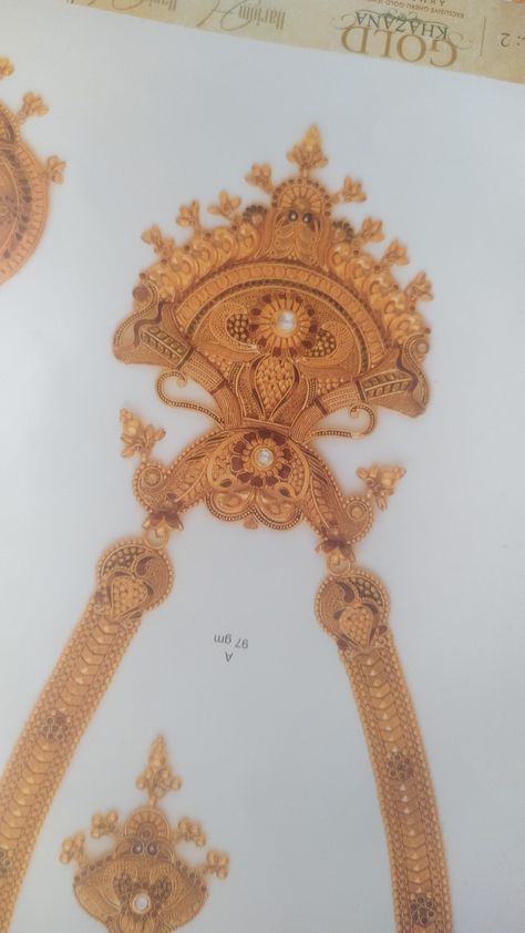 Rani Haar Long Necklaces Gold Indian Jewelry Jewellery Designs, Rani Haar Gold Indian Bridal, Gold Rani Haar New Design, Wati Mangalsutra, Rani Haar Gold, Wedding Jewellery Designs, Flower Pattern Drawing, Gold Initial Ring, Hand Chain Jewelry