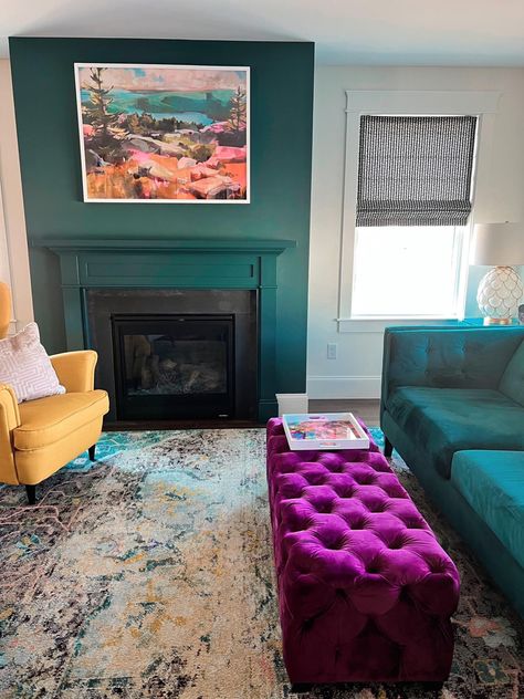 Jewel toned colors Jewel Tone Living Room, Vintage Contemporary Decor, Jungle Bedroom, Colorful Living Room, Black Bedroom Decor, Georgian House, Decor Color Schemes, Purple Rooms, Guest Room Office